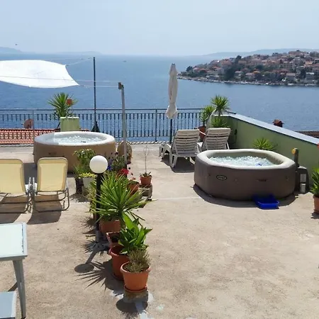 Luna Apartman Trogir